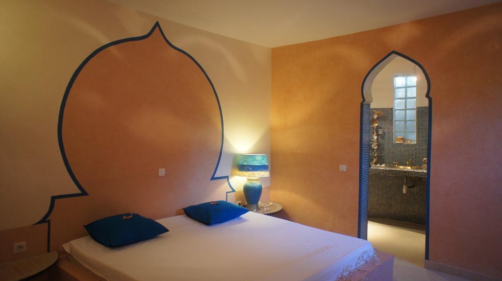 سالي بوخْتيودال Hotel Le Clos Des Papillons الغرفة الصورة